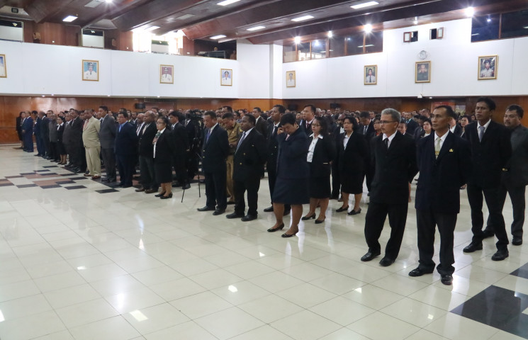 Gubernur Soedarmo Lantik 547 Pejabat Administrator dan Pengawas